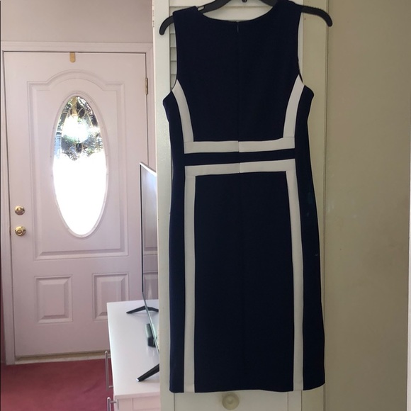 Liz Claiborne Beautiful Dress 👗 - Picture 3 of 3